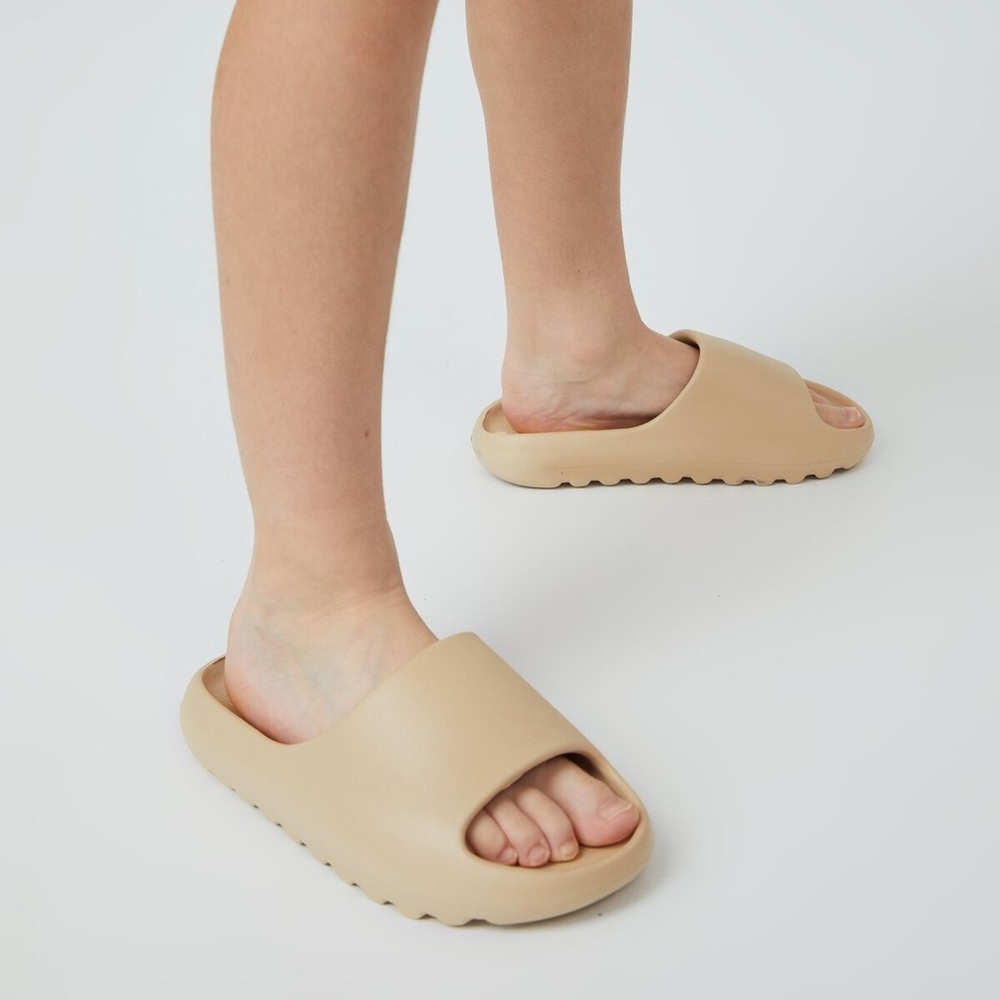 Cotton On Kids Beige Slide Sandals – NWT – Sizes 1, 2